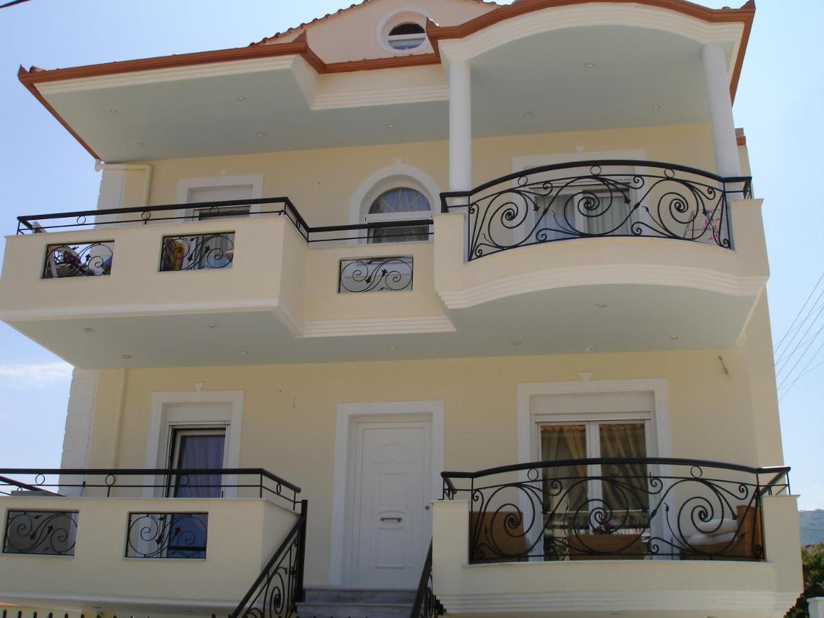 Prime Luxury Villa Beach Front Vrasná Exterior foto