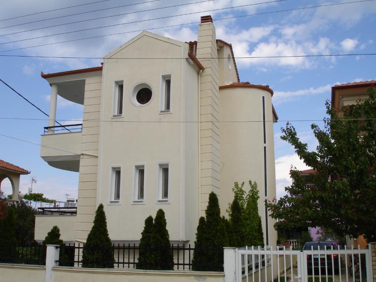 Prime Luxury Villa Beach Front Vrasná Exterior foto