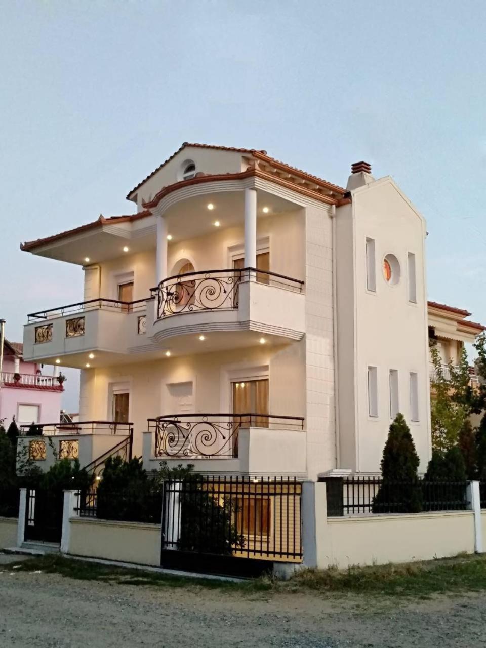 Prime Luxury Villa Beach Front Vrasná Exterior foto